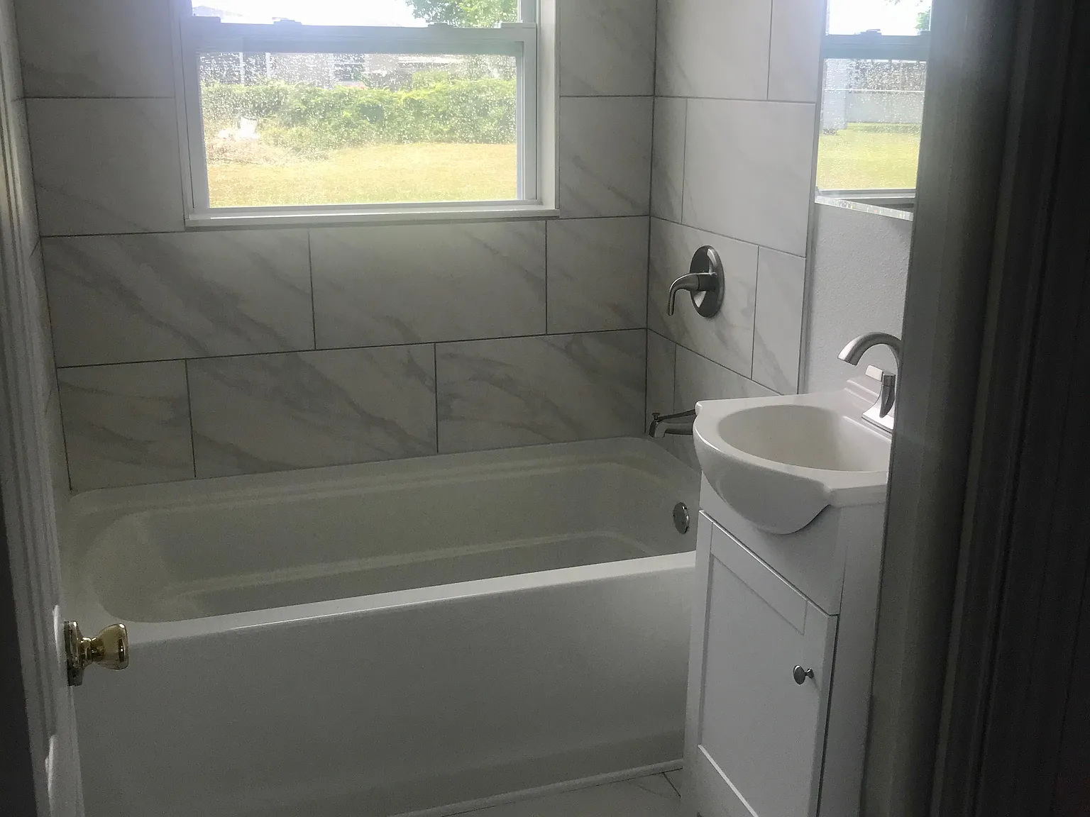 2 bed, 1038 sqft, $1,600 — Photo 4