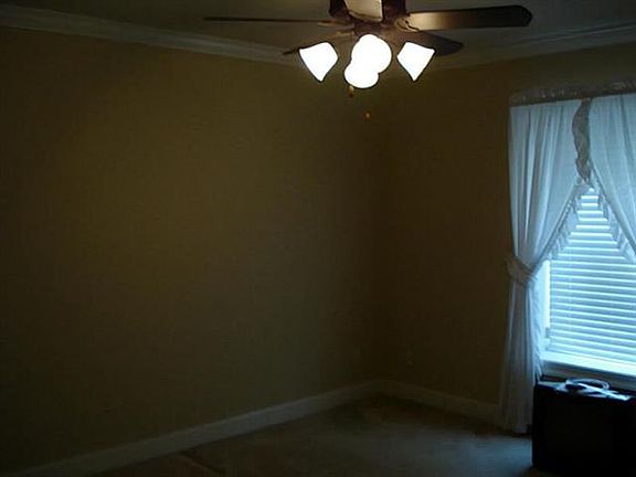 4th image of 2601 Metairie Lawn Dr #318