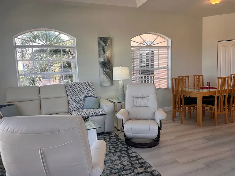 1316 Gondola Park Dr — Photo 6
