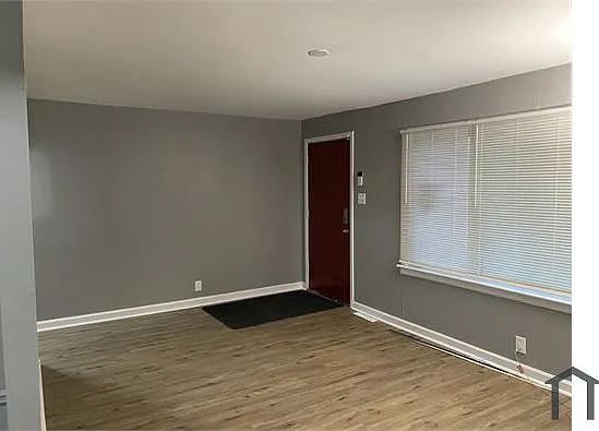 8204 Canyon Dr — Photo 11