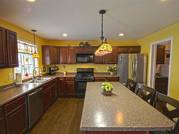2nd image of 14B Canterberry Ct