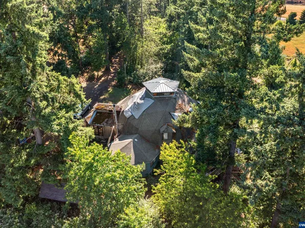 5106 Victor Point Rd SE, Sublimity, OR 97385