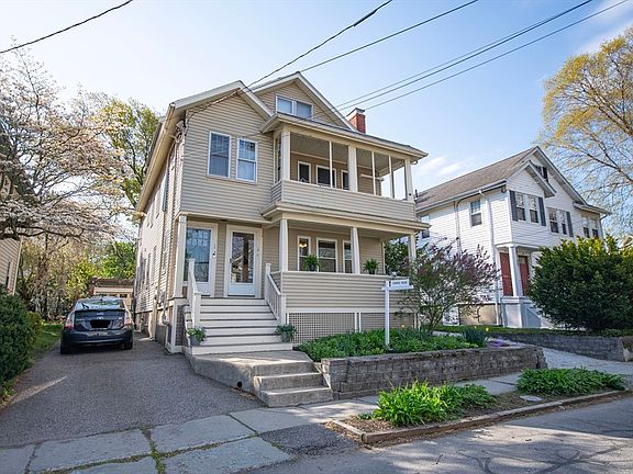 2nd image of 14 Leslie Rd #14