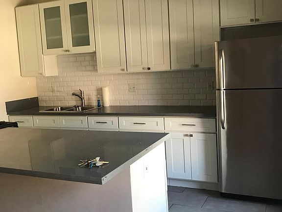 2nd image of 661 Shatto Pl #204