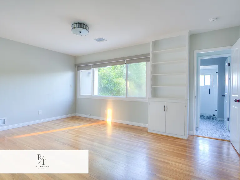 1112 Riedel Ave — Photo 16
