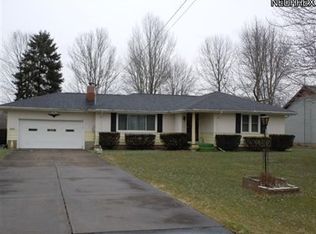 4075 Leavitt Dr, Warren, OH 44485