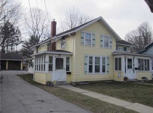 28 Eagle St, Mount Morris, NY 14510