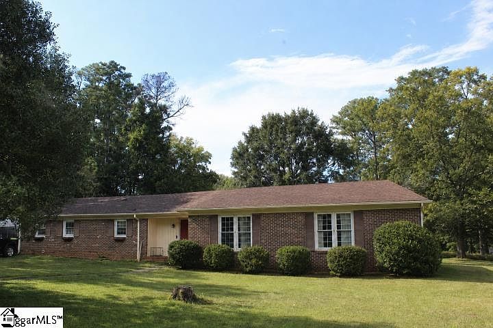 1st image of 103 Pine Forest Dr