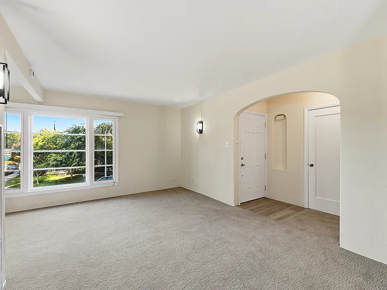 855 Main St #6 — Photo 15