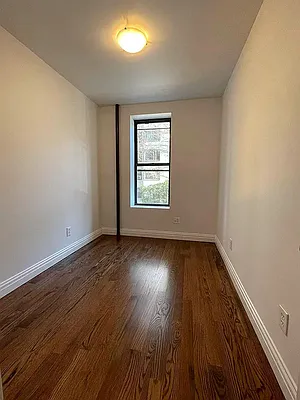 Rented by Glasser Realty LLC | media 9