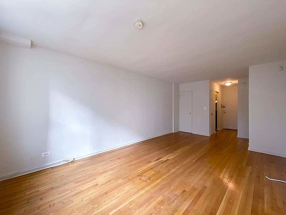 4th image of 150 E 30th St APT 5A