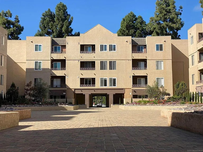 8889 Caminito Plaza Centro #7219 — Photo 4