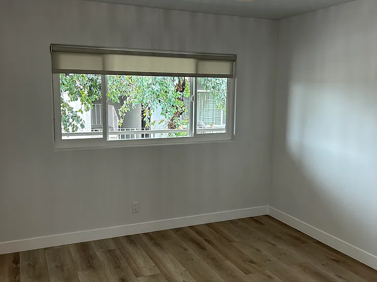 1315 N Poinsettia Pl #7 — Photo 8