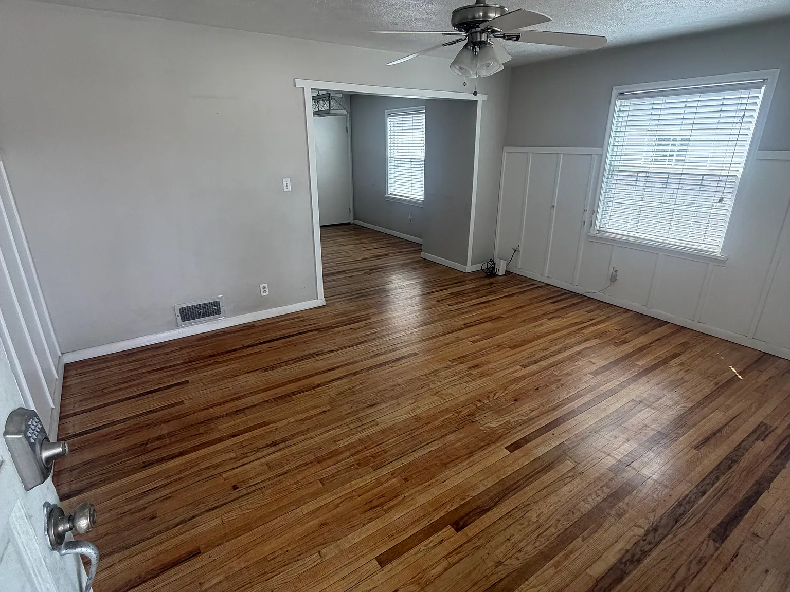 2 bed, 900 sqft, $1,950 — Photo 4