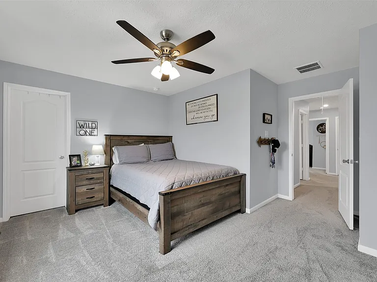 1127 Littleton Ct — Photo 34