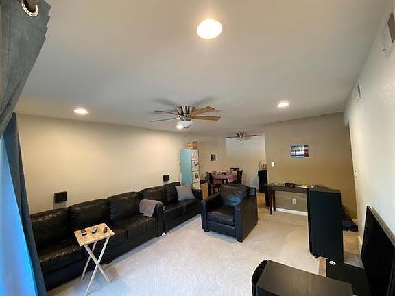 5th image of 230 E Highline Cir APT 203