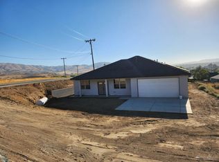 22704 Mariposa Rd, Tehachapi, CA 93561