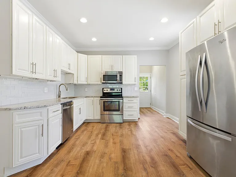 396 E Mithoff St — Photo 13
