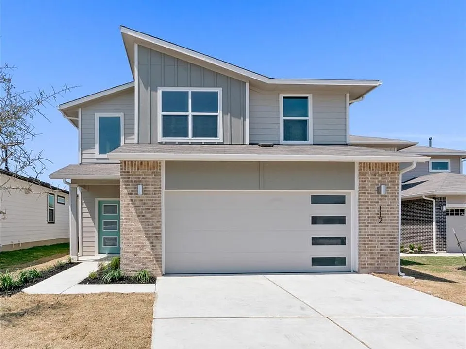 112 New Hampton Way