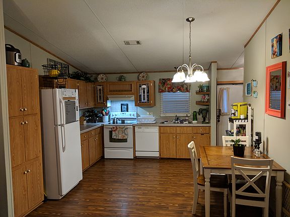 5th image of 148 White Oak Dr