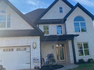 10036 Castleglen Ln, Knoxville, TN 37922