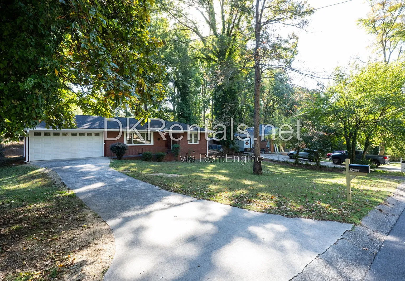 3 bed, 2.0 bath, 1160 sqft, $1,900 — Photo 1