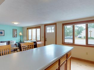 6 Seaview Ave, Old Orchard Beach, ME 04064