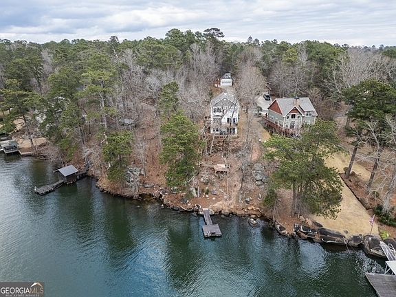 3rd image of 265 Shoreline Dr