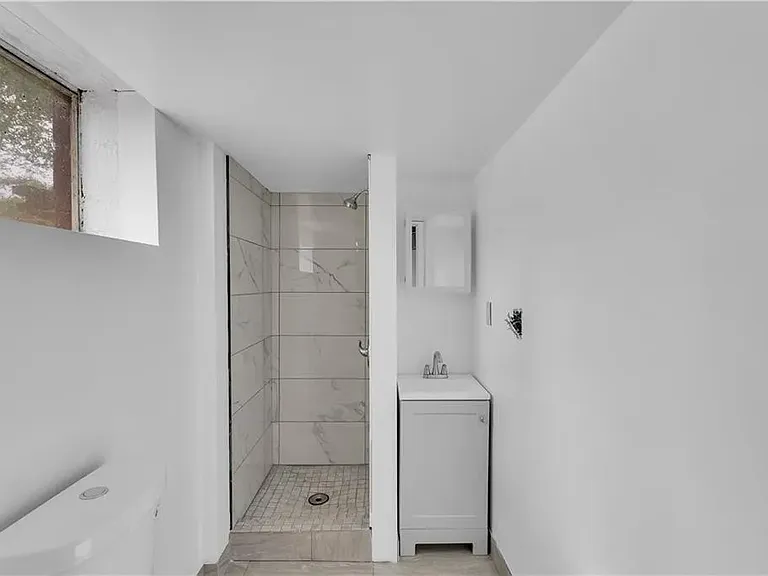 9830 Don Dr — Photo 29