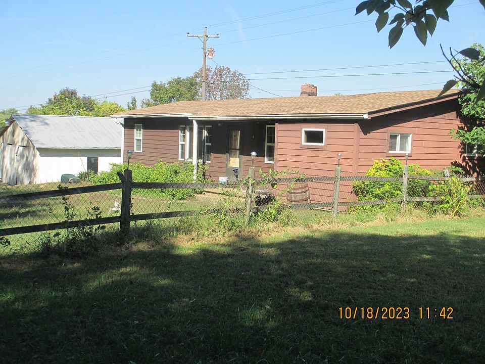 2nd image of 2020 Wilson Ln W