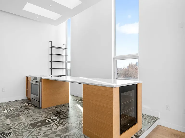 1125 W 37th Ave — Photo 8