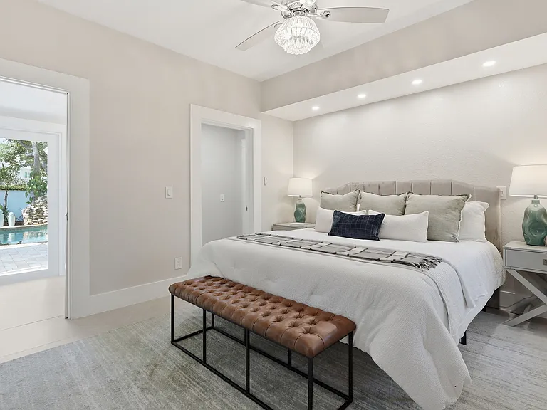 1611 Hyde Park St — Photo 30