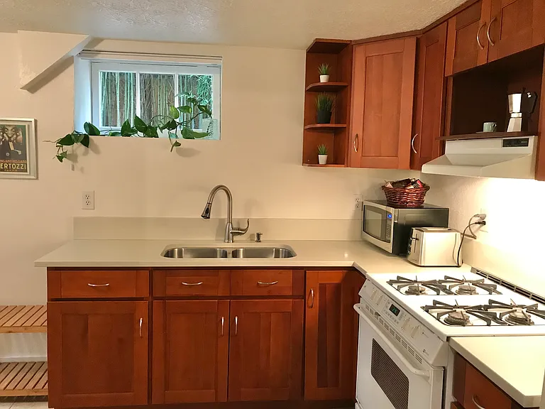 4912 NE Mallory Ave #4912 — Photo 13