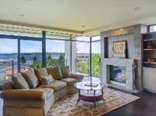 6320 Lakeview Dr APT 202, Kirkland, WA 98033