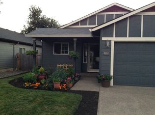 856 SE Elm St, Dundee, OR 97115