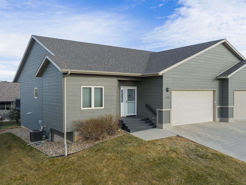 1st image of 3006 Yale Ct