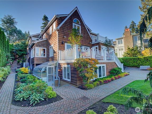 5th image of 3608 Evergreen Point Road