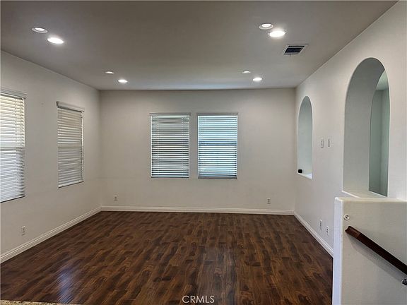 4th image of 2750 Oak Hill Dr #12
