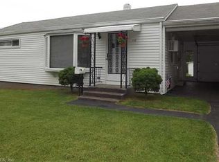 110 Spencer Dr, Middletown, CT 06457