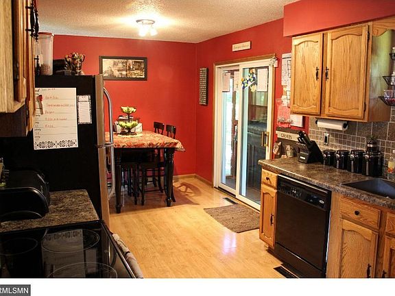4th image of 13955 Olivewood Dr N