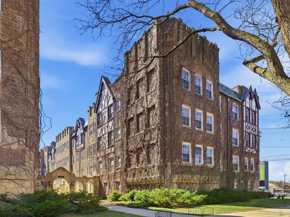 2331 W Farwell Ave APT 3N, Chicago, IL 60645