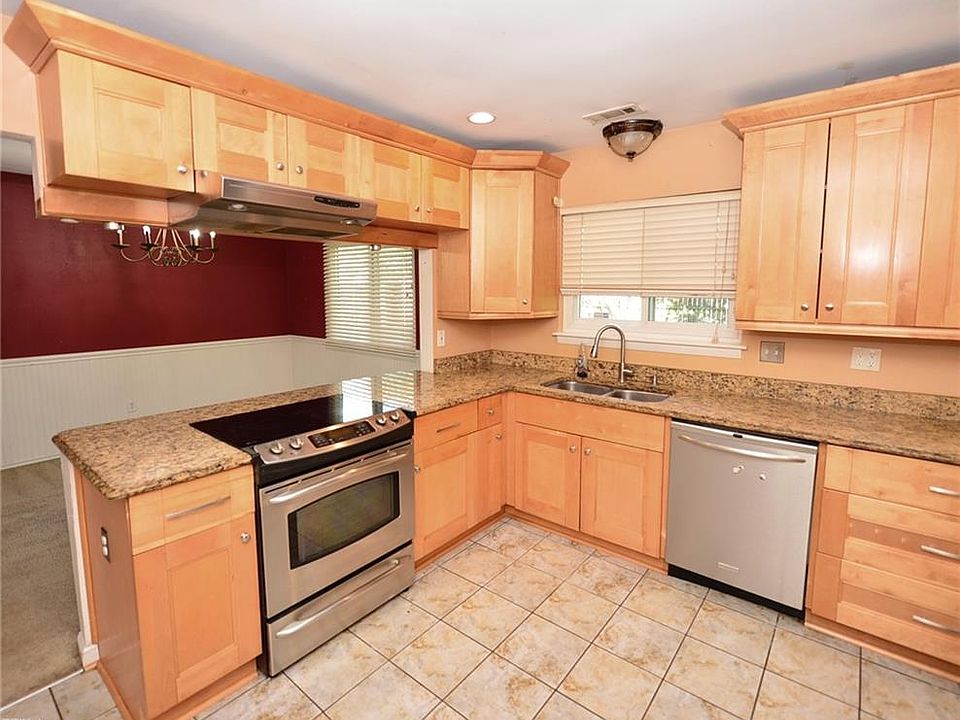 1st image of 928 Gossman Dr