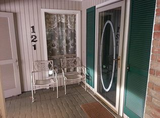 2230 S Piney Point Rd APT 121, Houston, TX 77063