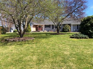 28 Sullivan Farm Rd, Broad Brook, CT 06016
