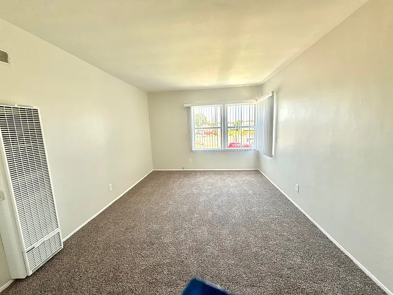 4800 N Lakewood Blvd #4802-1/2 — Photo 11