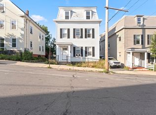 13 1/2 Grove St, Haverhill, MA 01832