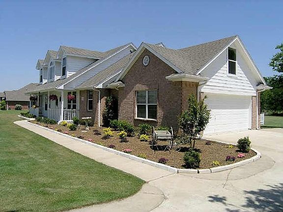 3rd image of 4033 Running Brook Dr