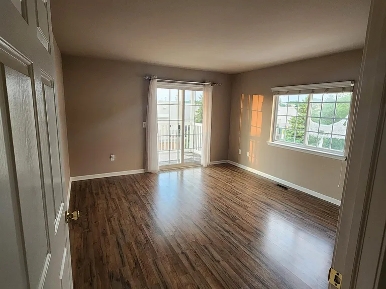 5601 Twin Oaks Dr — Photo 9