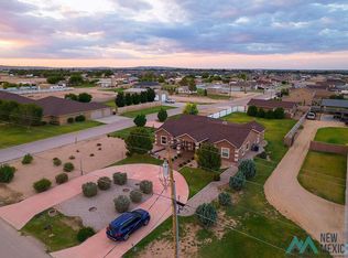 802 Walker Farm Rd, Carlsbad, NM 88220