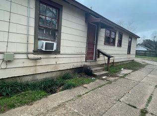 704 Carrollton St, Bossier City, LA 71112